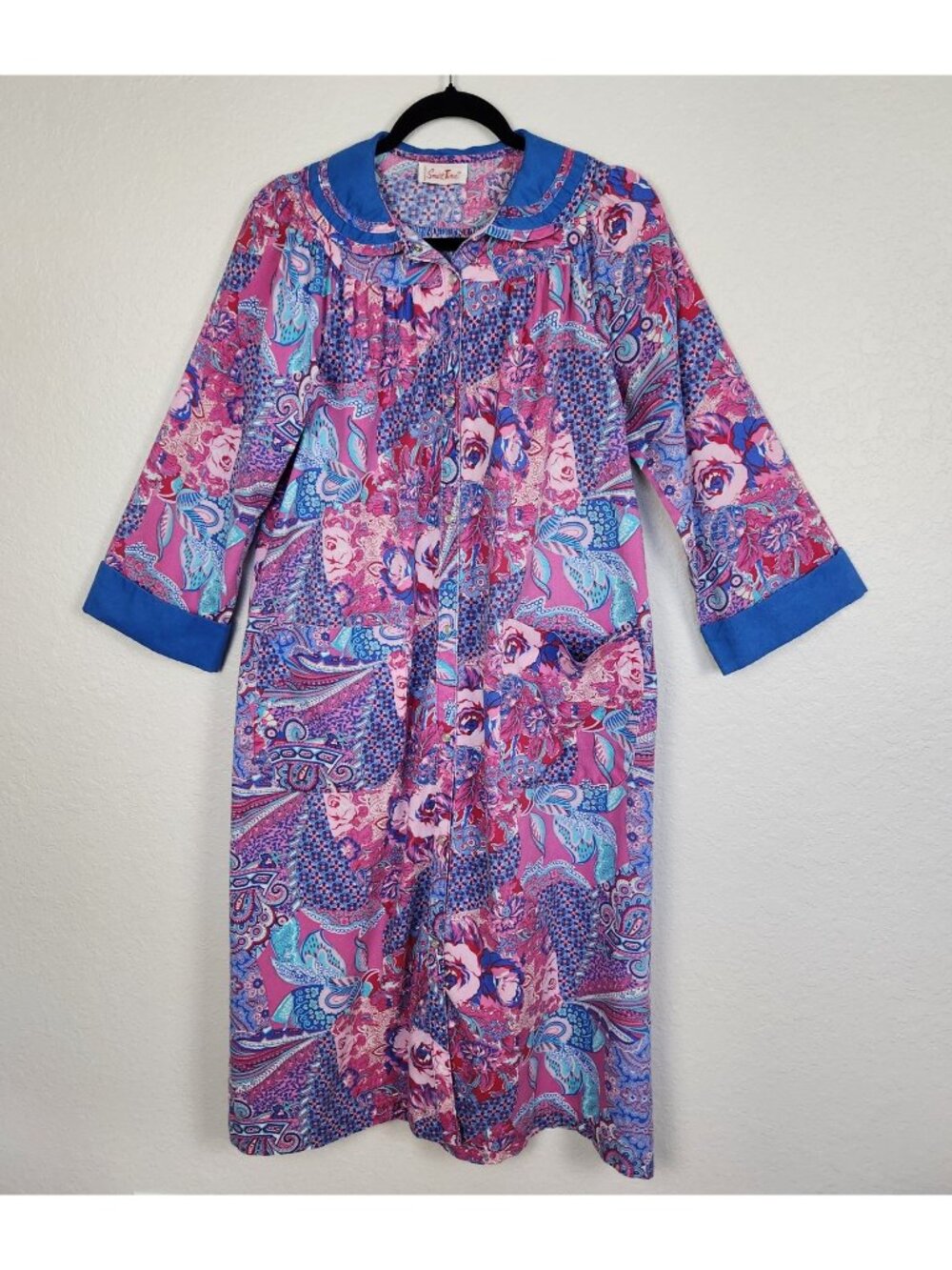Vintage SmartTime Snap Up Housecoat, Pink, Blue &‎ Purple Paisley Floral Print**